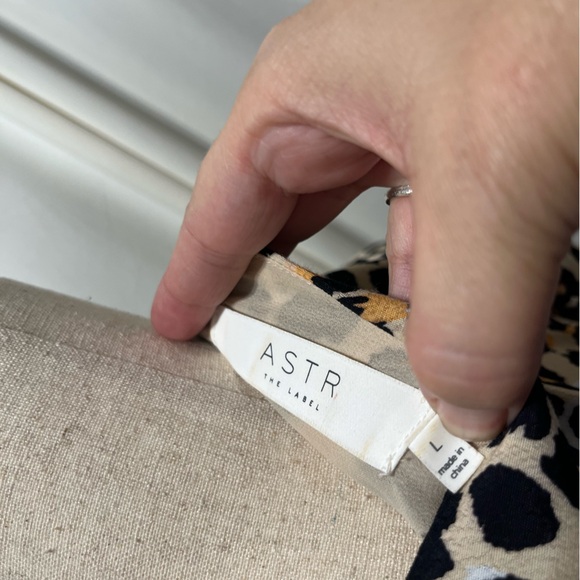 ASTR Leopard Print Wrap Peplum Blouse - Picture 7 of 7